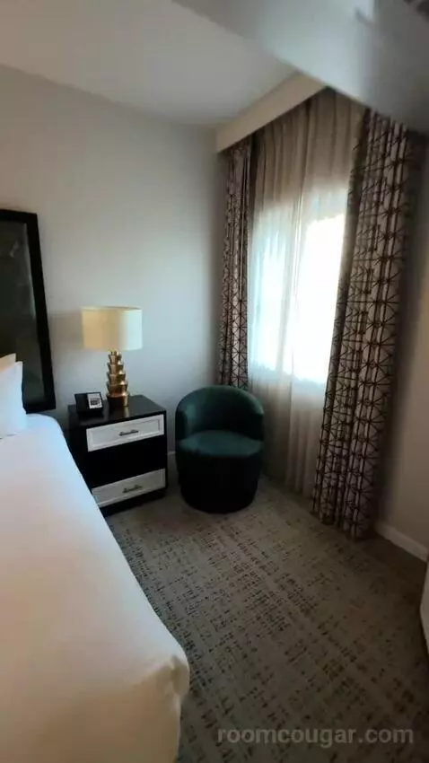 1 Bedroom Suite (#401) bed picture #6
