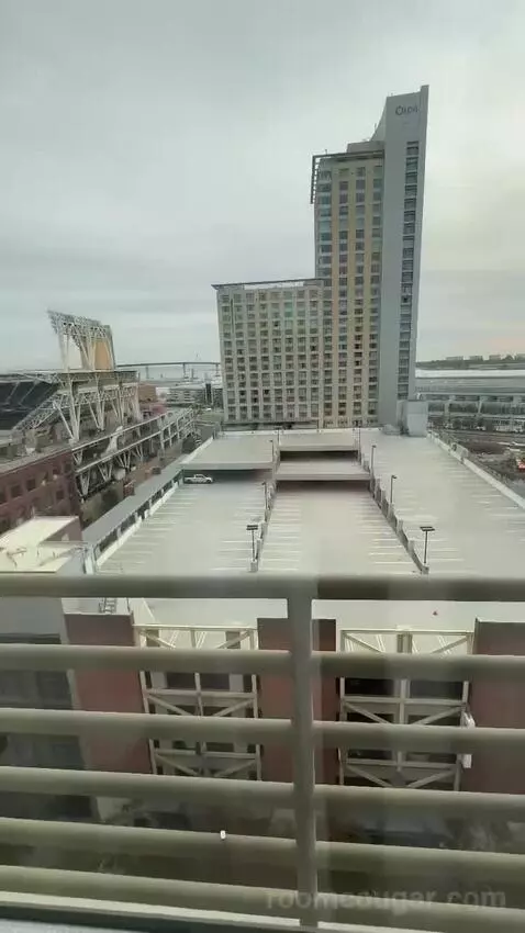 King, Water View, Renovated (#1510) view picture #12