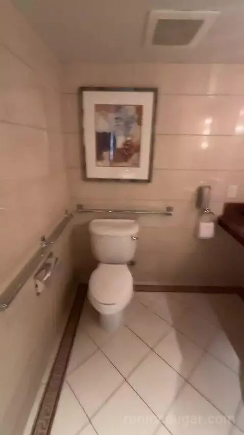Gaslamp Suite (#2003) bathroom picture #1