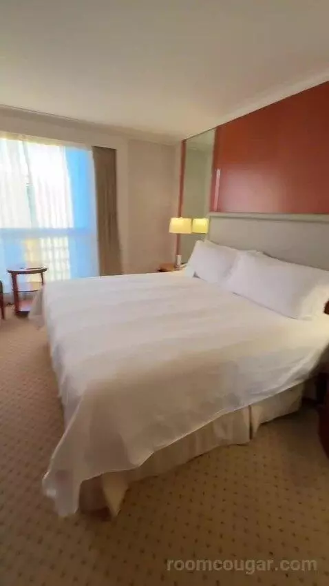 Ballpark Suite (#2103) bed picture #7