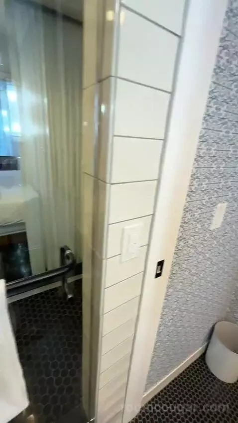 Bay King (#1129) bathroom picture #7