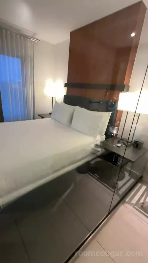 Queen Room (#509) bed picture #2
