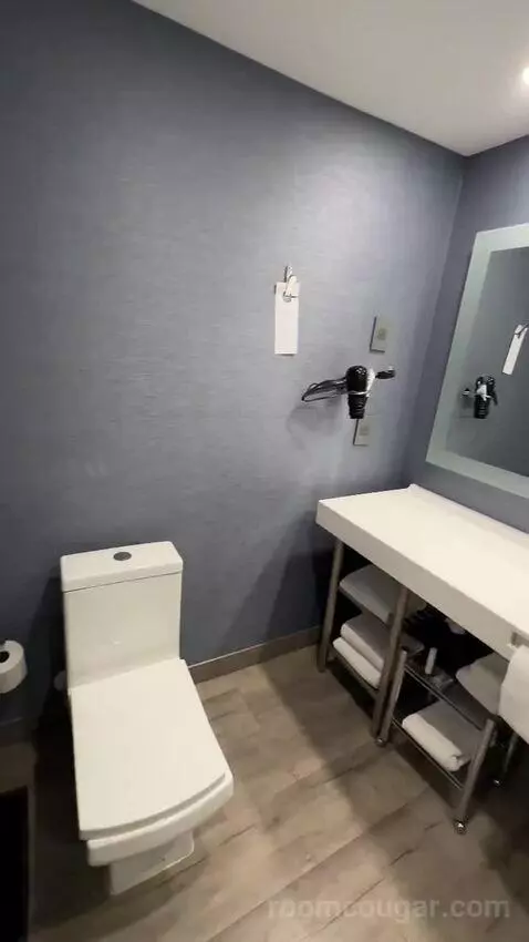 King Room with Balcony and Street View (#715) bathroom picture #11