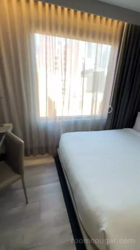 Standard Queen Room with Two Queen Beds bed picture #5