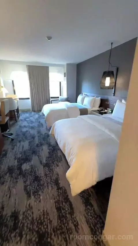 Deluxe, Guest Room, 2 Double, City View, Balcony bed picture #1