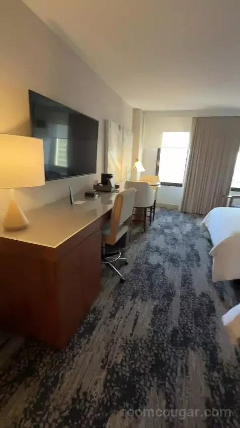 Deluxe, Guest Room, 2 Double, City View, Balcony picture #14