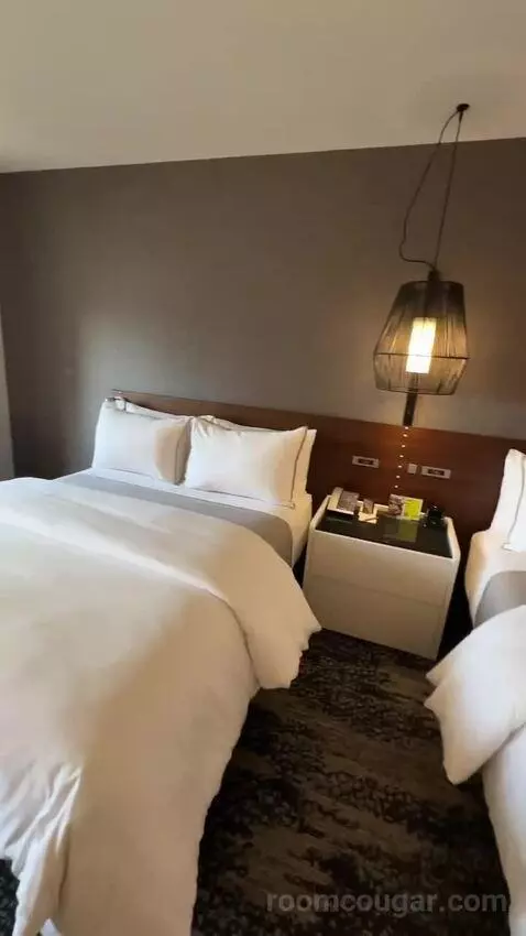 Deluxe, Guest Room, 2 Double, City View, Balcony bed picture #5