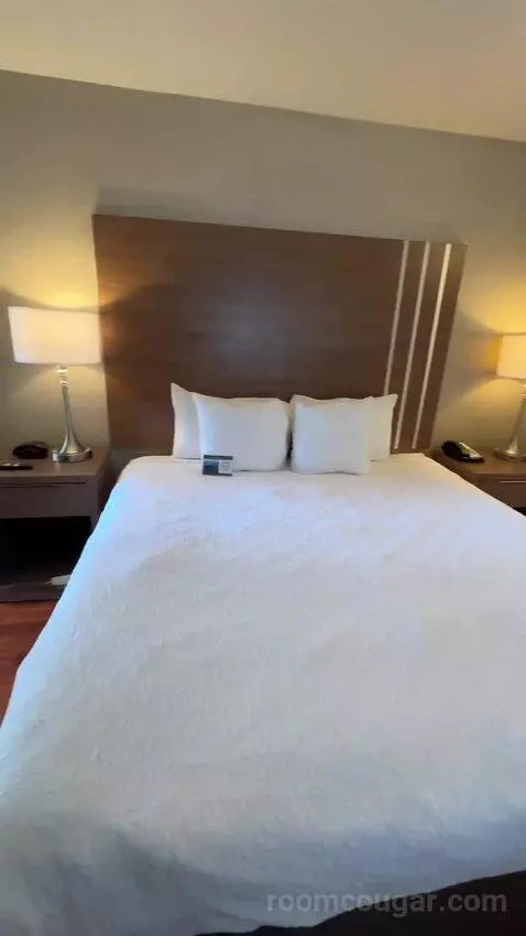 1 King (#114) bed picture #4