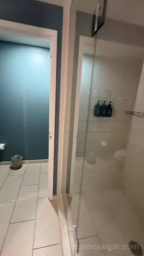 Suite (#1216) bathroom picture #6