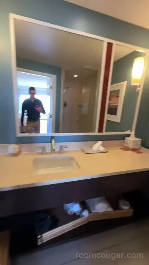 Premium Room, 2 Queen, Sunset View (#1126) bathroom picture #3