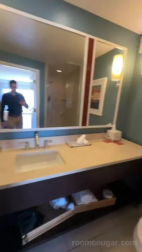 Premium Room, 2 Queen, Sunset View (#1126) bathroom picture #4