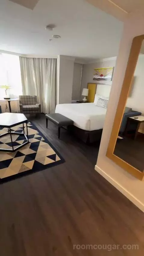 Primo King Room (#307) bed picture #1