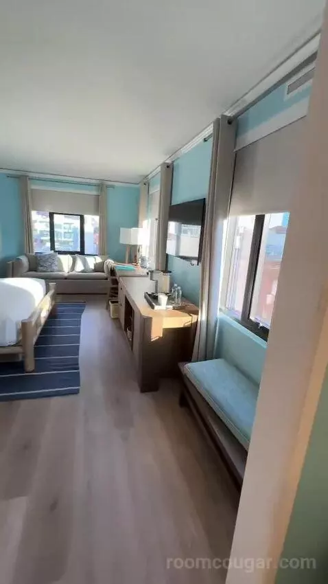 Premium King Spa Corner (#634) bed picture #6