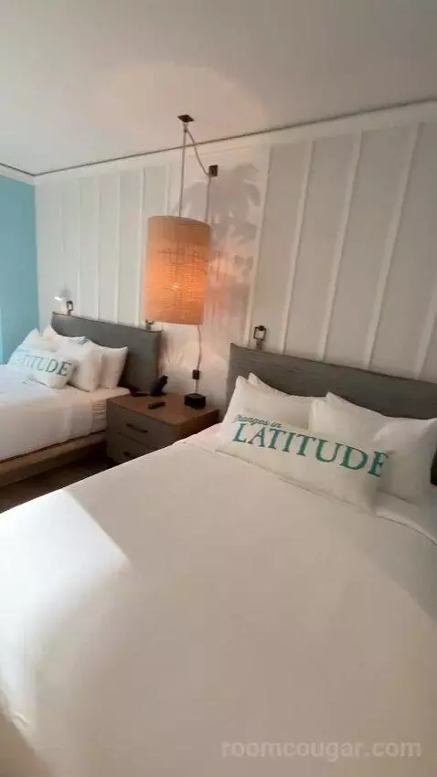 Standard Queen Two Queen Beds (#520) bed picture #4
