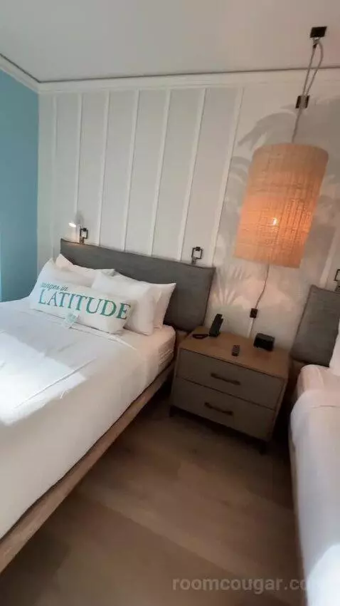 Standard Queen Two Queen Beds (#520) bed picture #6
