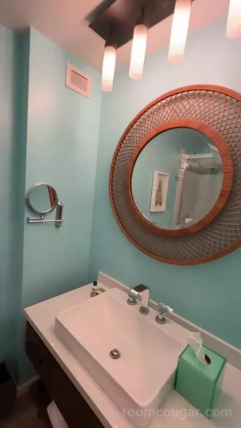 Standard Queen Two Queen Beds (#520) bathroom picture #4