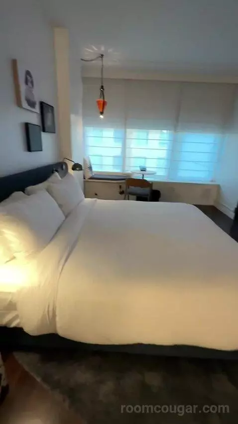 King Room (#1202) bed picture #10