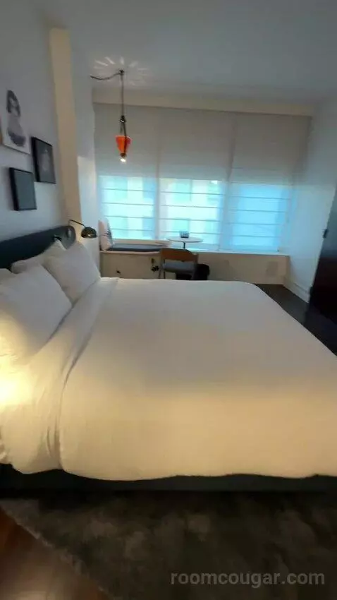 King Room (#1202) bed picture #11