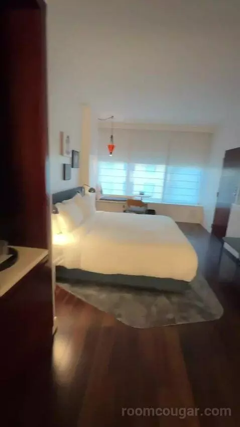 King Room (#1202) bed picture #2