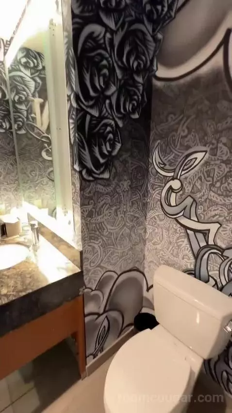 Premium King Room with Balcony and City View (#1805) bathroom picture #3