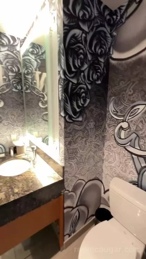 Premium King Room with Balcony and City View (#1805) bathroom picture #6