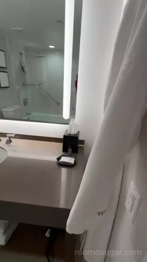 Double Room with Two Double Beds and City View (#821) bathroom picture #10