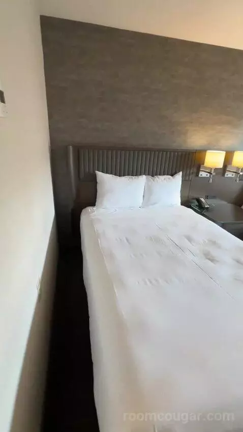 Premier Double Room with Two Double Beds (#166) bed picture #1