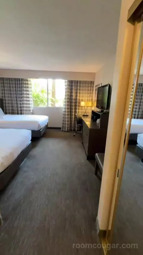 Standard Double Room with Two Double Beds (#115) view picture #7