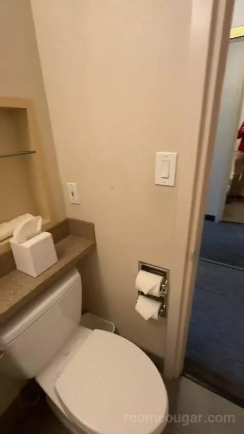 Standard Double Room with Two Double Beds (#115) bathroom picture #12