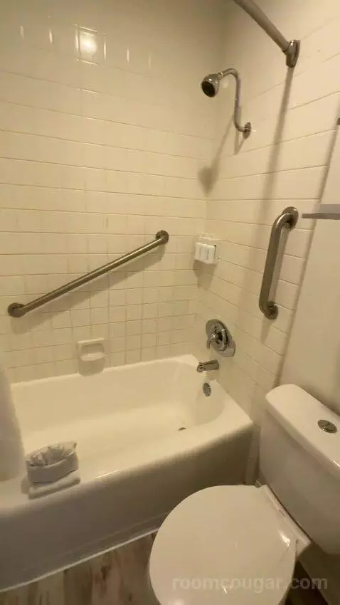 Queen Room with Two Queen Beds bathroom picture #5