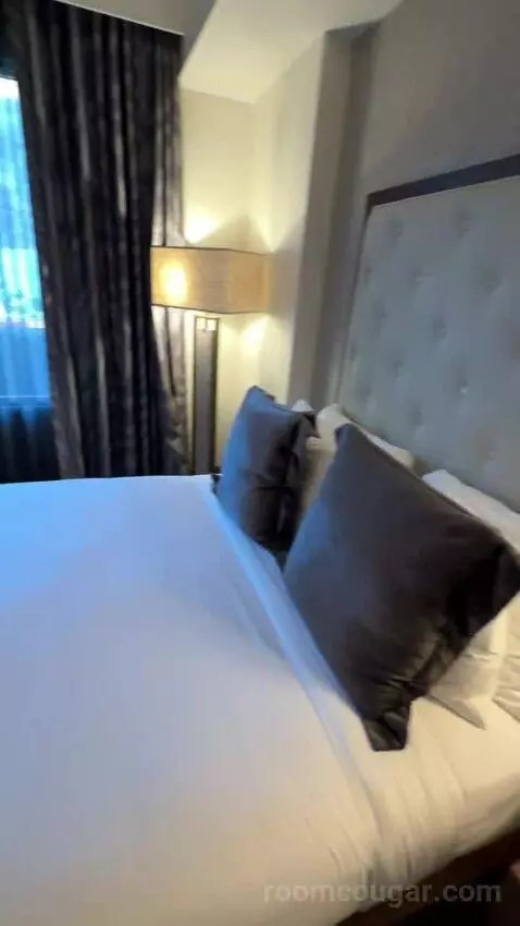 2 Queen Beds (#132) bed picture #7
