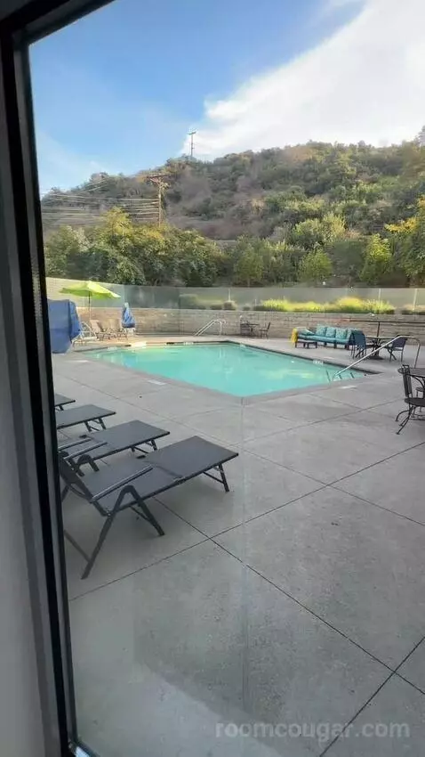 King Room (#127) view picture #5