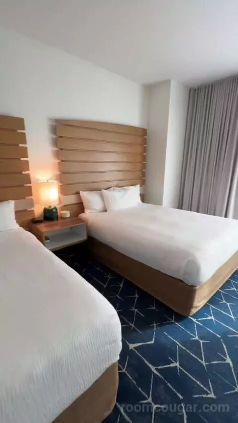 2 Quee, Balcony, Partial Ocean View (#208) bed picture #10
