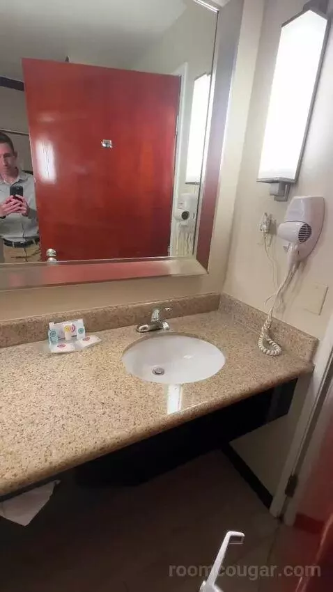 Junior Suite, 2 Queen Beds, Sofa Bed (#116) bathroom picture #2