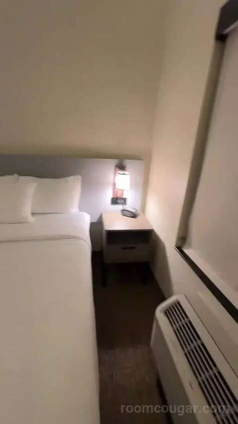 Junior Suite, 1 King Bed, Sofa Bed (#115) bed picture #11