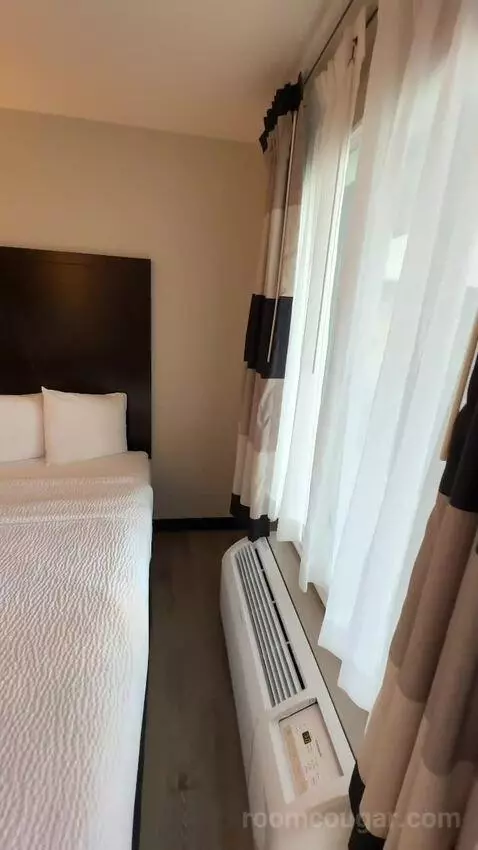 Queen Room with Two Queen Beds (#113) picture #3