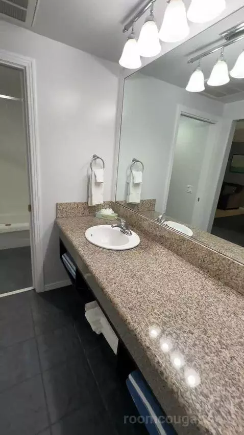 Queen Room with Two Queen Beds (#105) bathroom picture #1