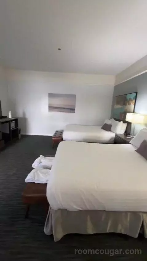 Queen Room with Two Queen Beds (#105) bed picture #3