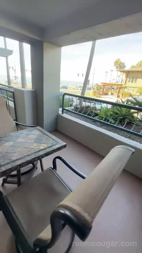 King Room with Partial Ocean View (#123) view picture #5