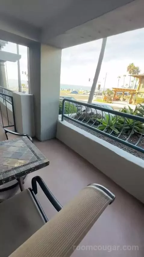 King Room with Partial Ocean View (#123) view picture #9