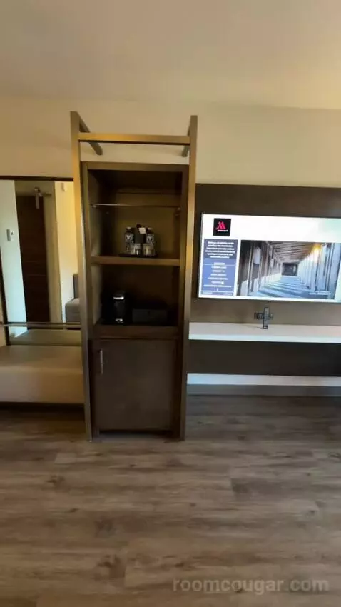 King Room (#916) picture #18