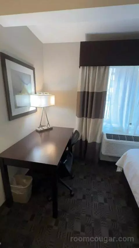 Queen Room with Two Queen Beds (#116) bed picture #8