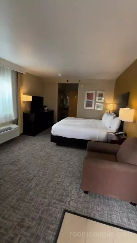 King Room (#351) bed picture #1