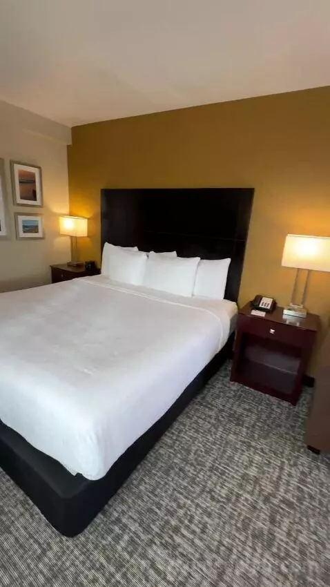 King Room (#351) bed picture #5