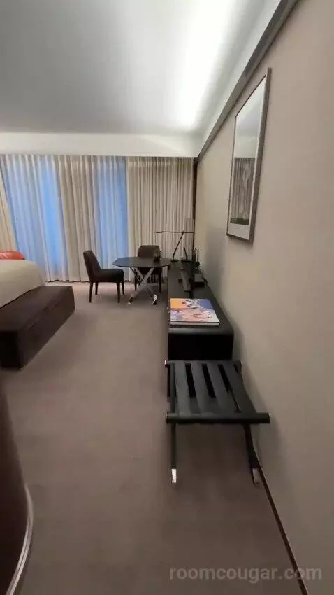 Superior King Room (#609) bed picture #1