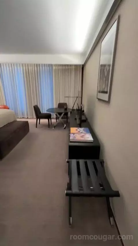 Superior King Room (#609) bed picture #3