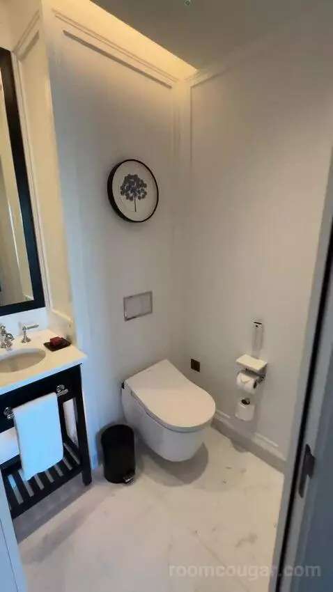 Twin Room bathroom picture #5