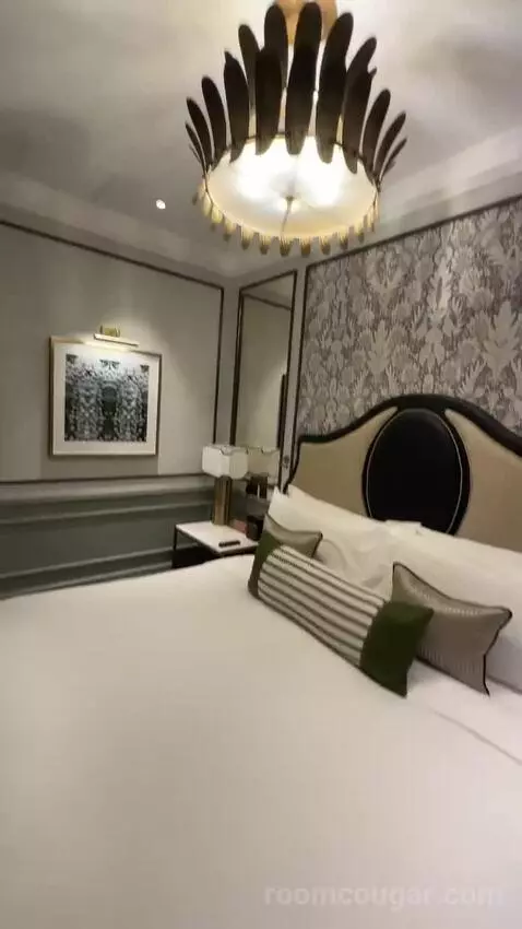 Garden Suite bed picture #8