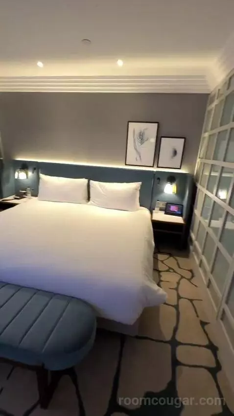 Park Lane Suite with Lounge Access (#1508) bed picture #7