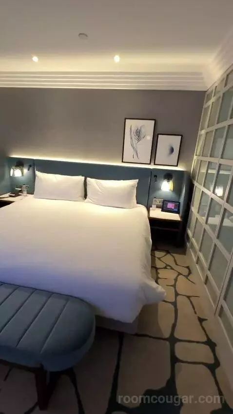 Park Lane Suite with Lounge Access (#1508) bed picture #8